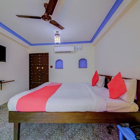 Oyo Flagship 14537 Hotel Amer Haveli Джапур Экстерьер фото