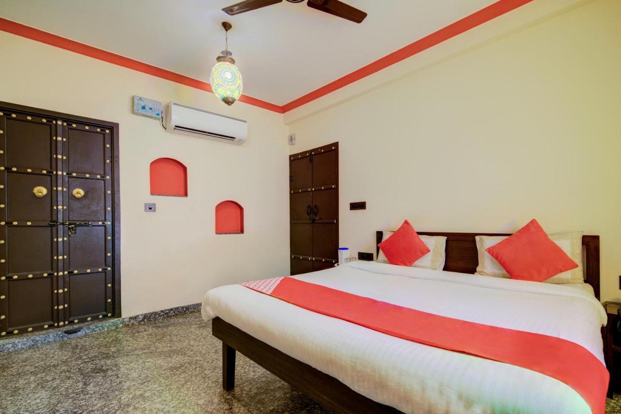 Oyo Flagship 14537 Hotel Amer Haveli Джапур Экстерьер фото